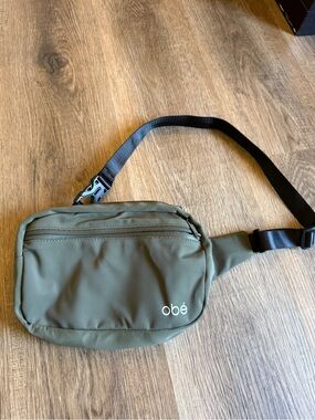 Obé Olive Green Belt Bag with Adjustable Black Strap